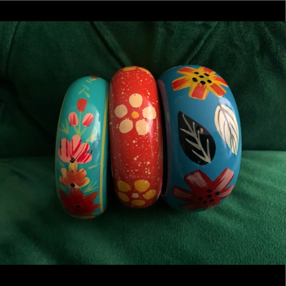 Set of 3 Hand-painted Bangles. - Picture 2 of 2